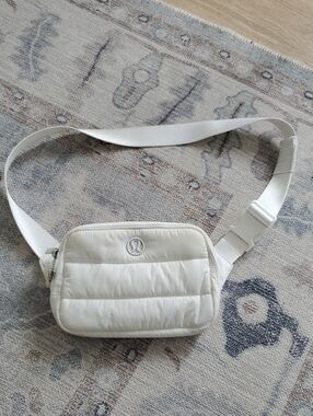 Lululemon Everywhere Belt Bag Large 2L Wunder Puff White Fanny Pack Crossbody